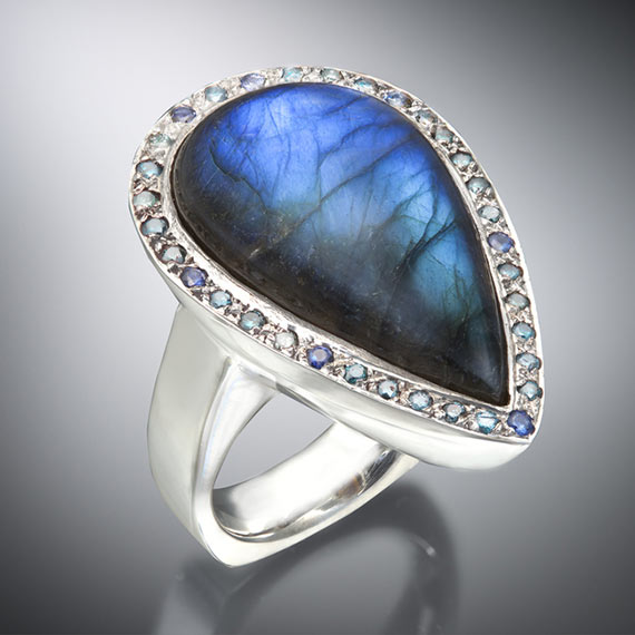 River Clay artist Elizabeth Barthel